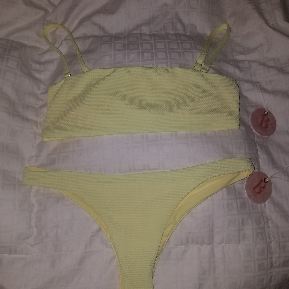 Yellow Strapless Bikini Set!! Perfect for Summer!!